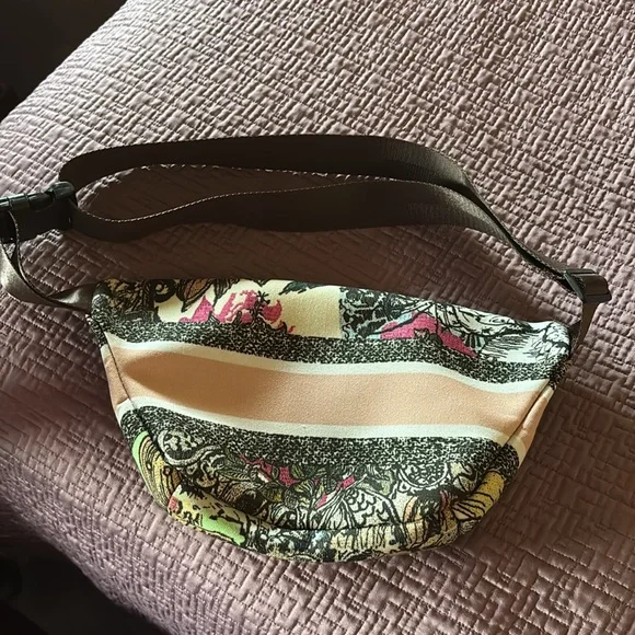 Women's Multicolor Belt Bag - Picture 2 of 3